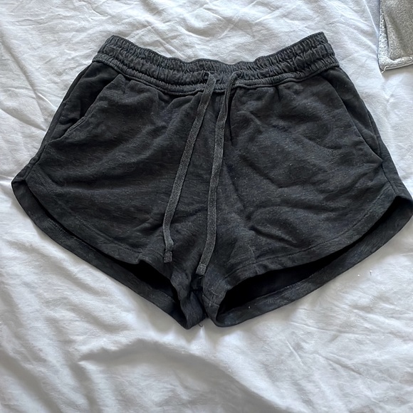 H&M Shorts For Women - Picture 1 of 1